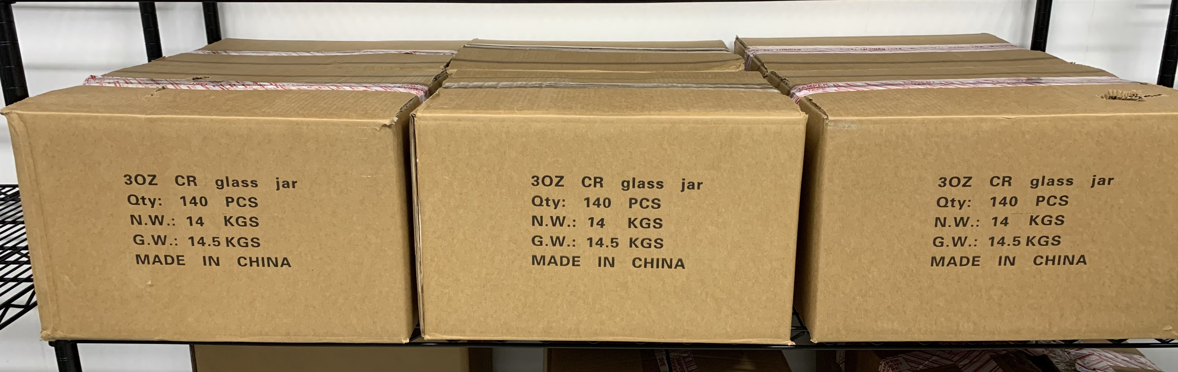 BLACK 3.5g Glass Jar with CR Closure & Heat Induction Liner. Smooth CR Closure.