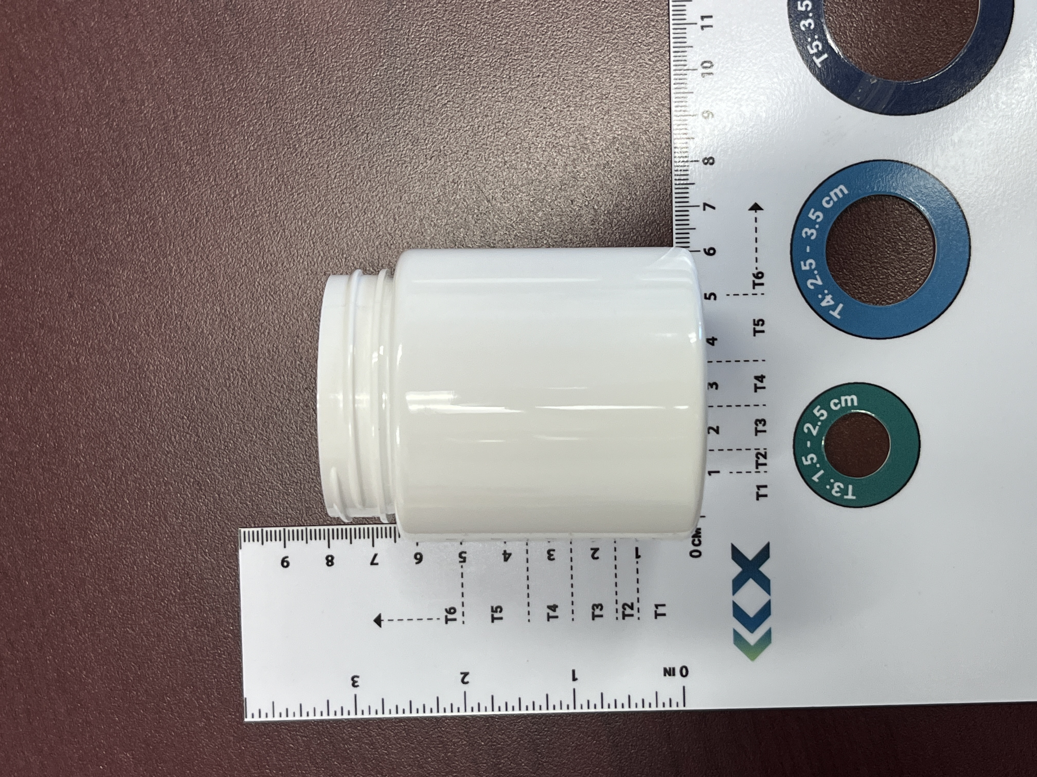 White Screw Top Straight Sided 40 Dram Bottle