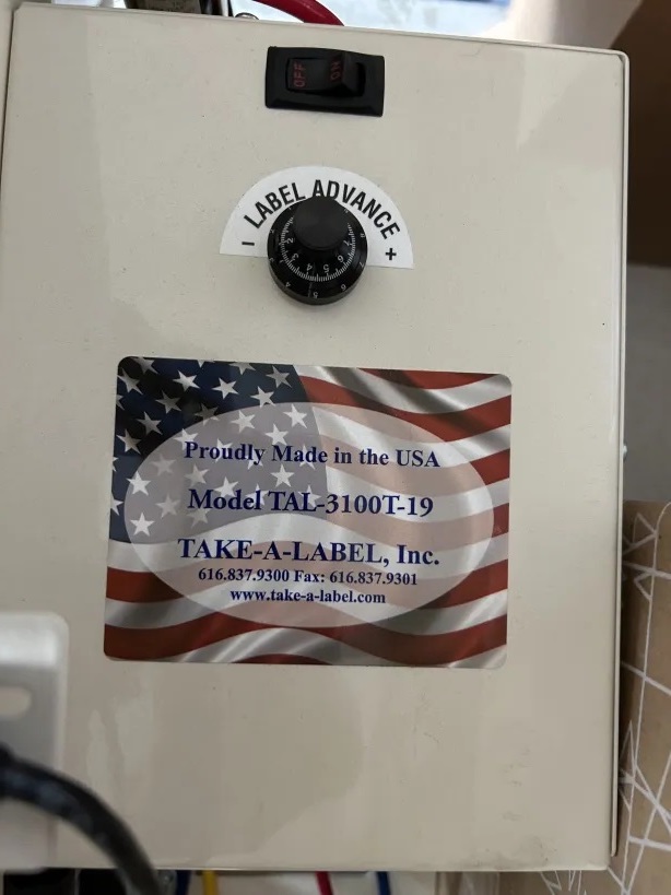 TAL-3100T-19 Label applicator