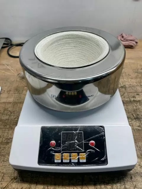 Ai DigiM 2L 300°C 1200 RPM PID Controlled Digital Heating Mantle 110 Refurb 2023