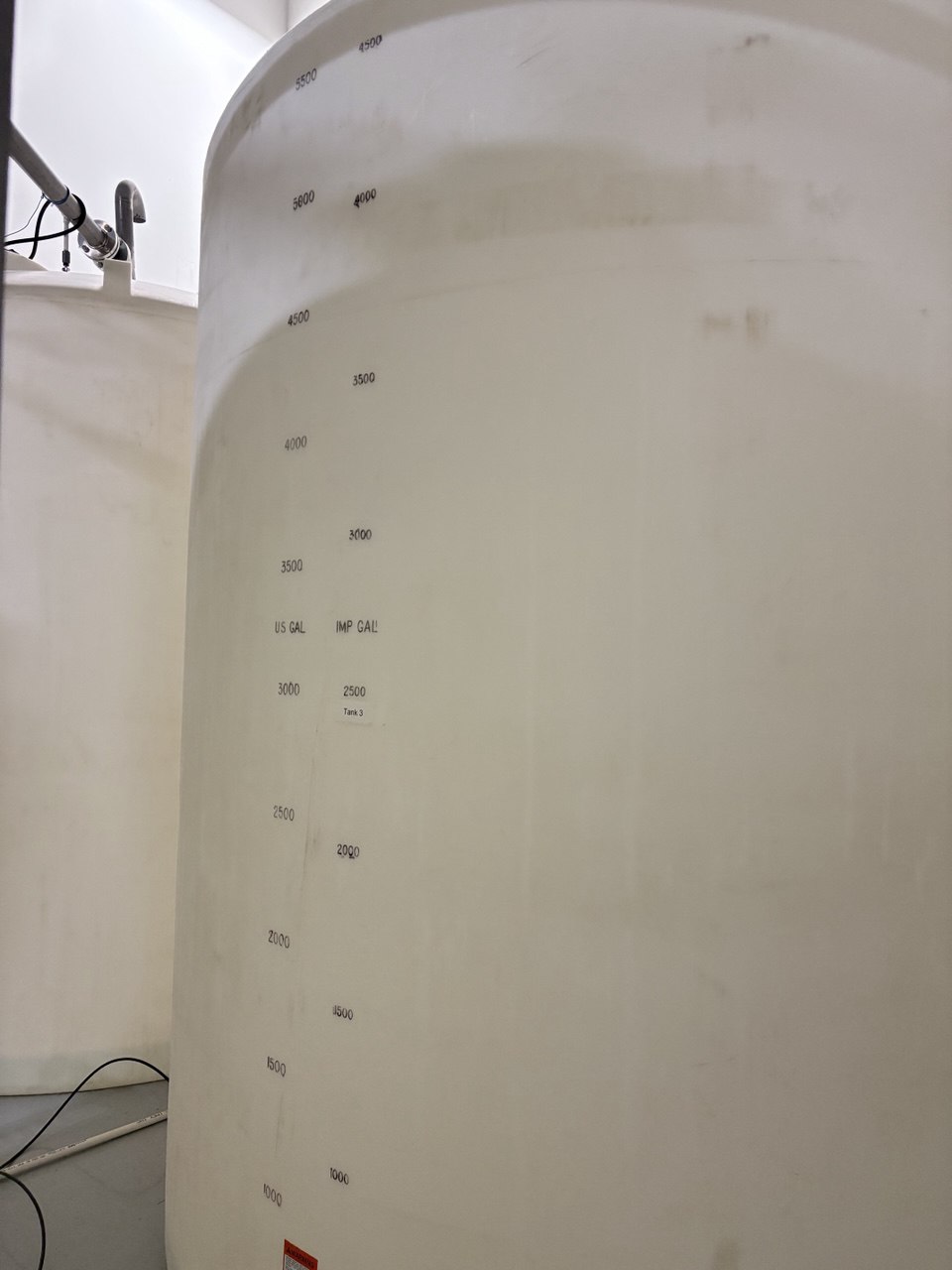 Vertical Liquid Poly Storage Tanks