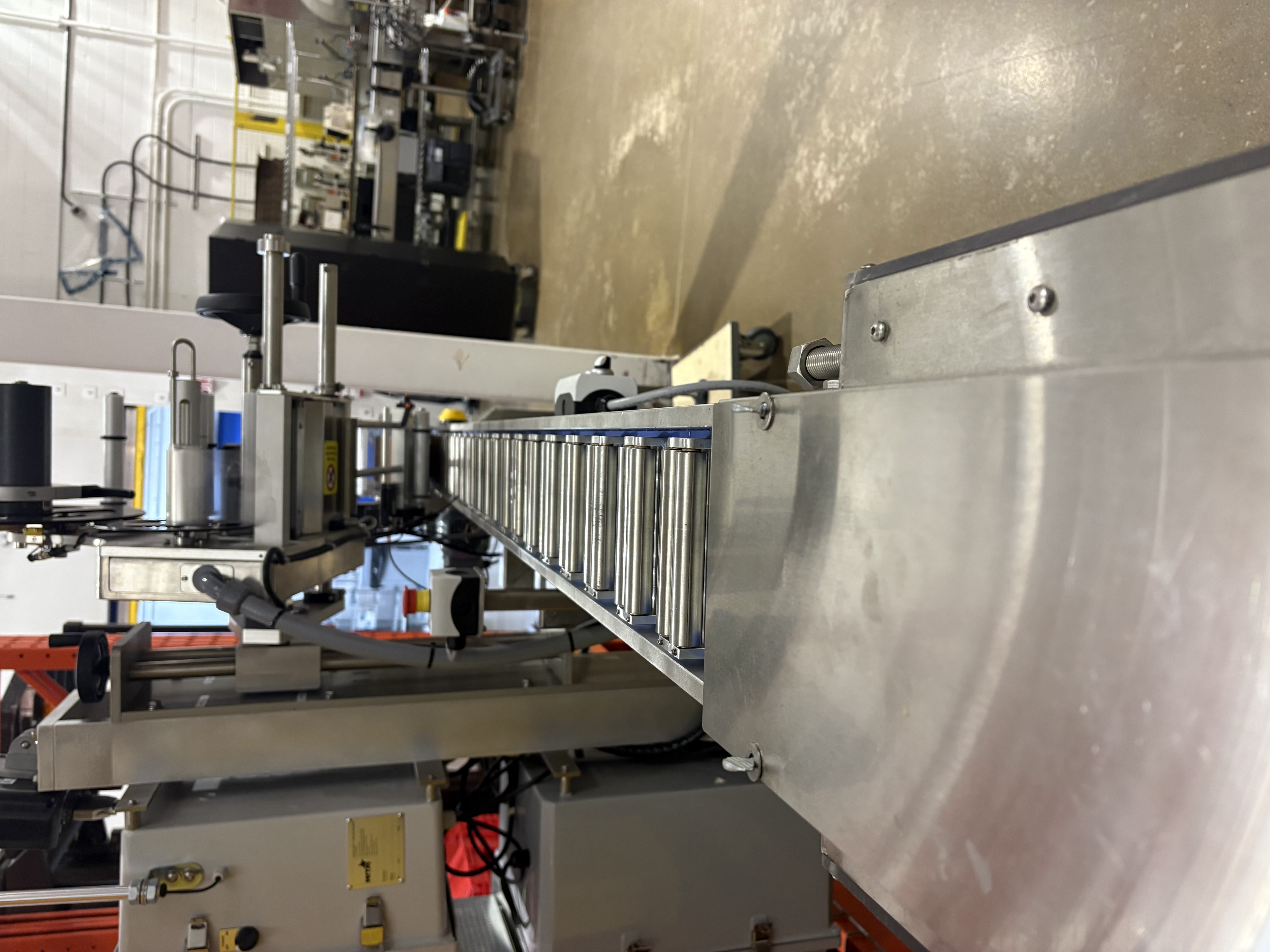 Nita Tube Labeller w/ Conveyor