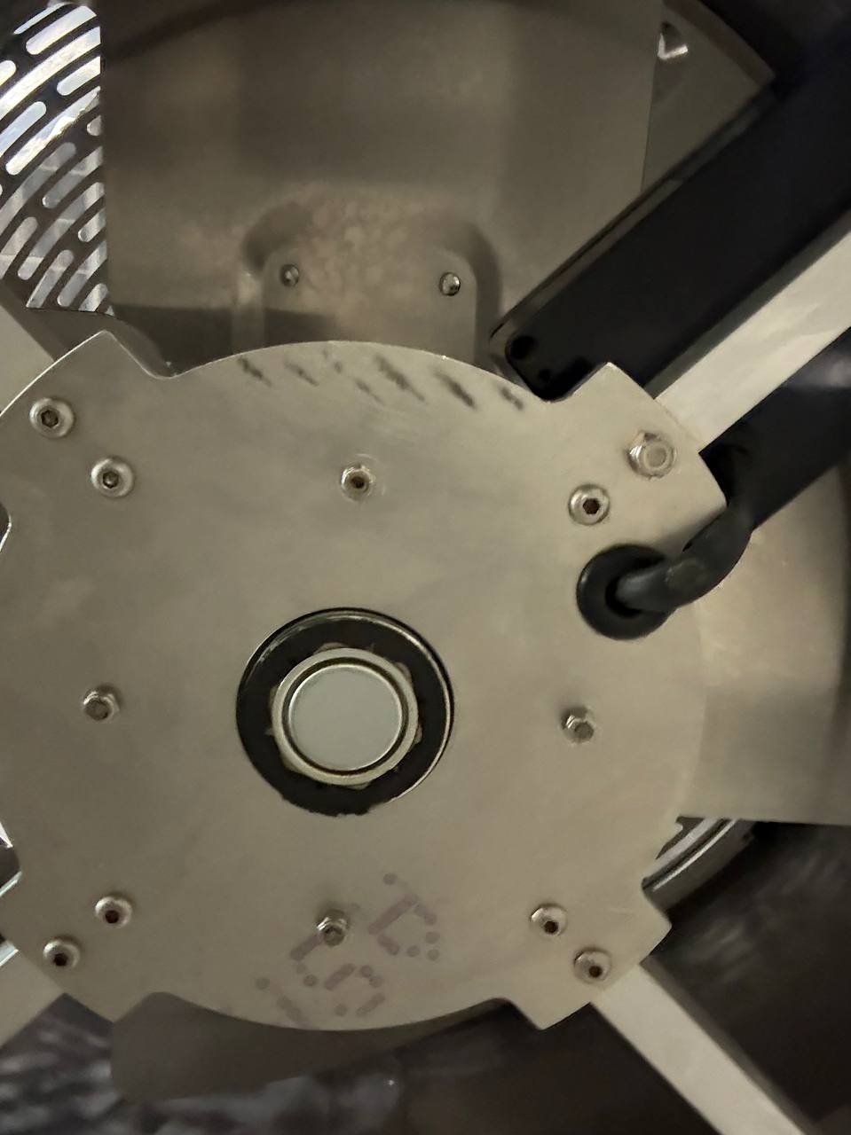 EzTrim Satellite Bud Trimmer