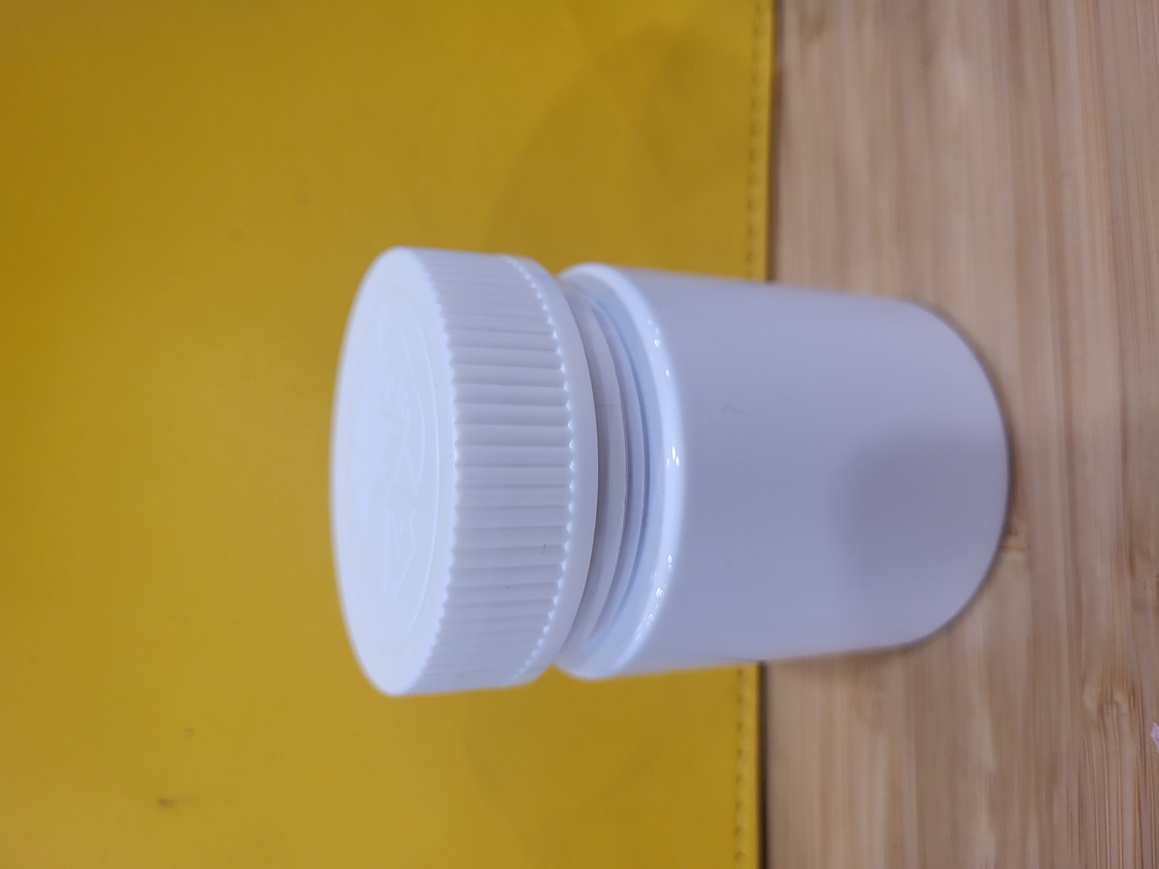 White 20 Dram Jars with CR Lids