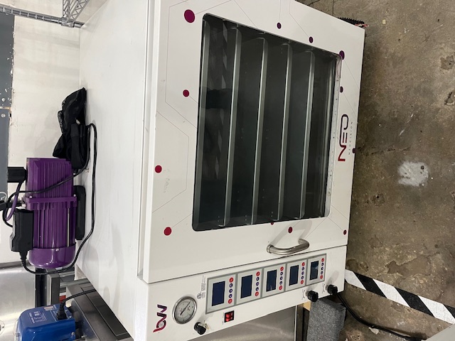 Neocision 75NEO Vacuum Oven